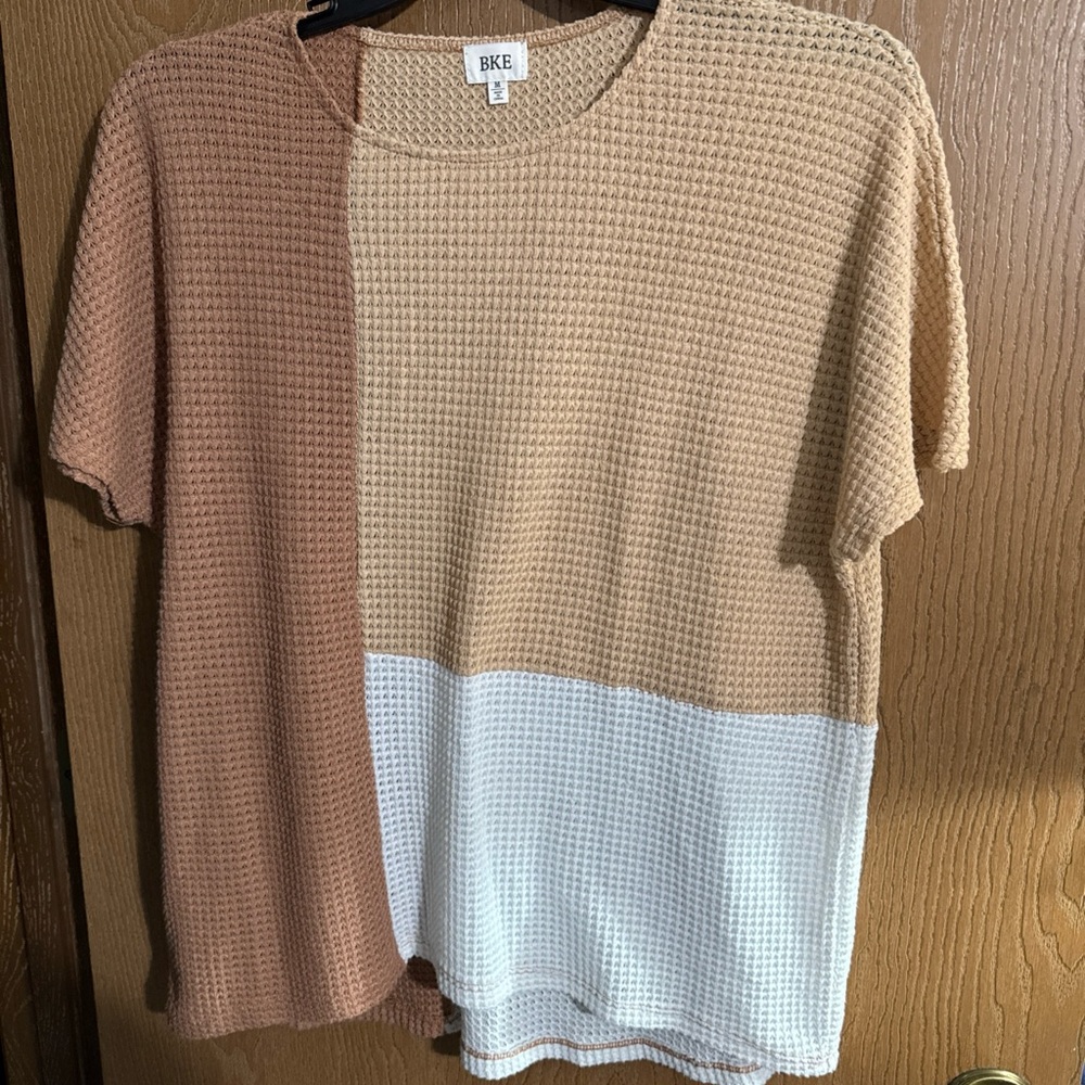 BKE Colorblock Waffle Knit T-Shirt Top In Beige Brown and White Medium Women's - Picture 2 of 5